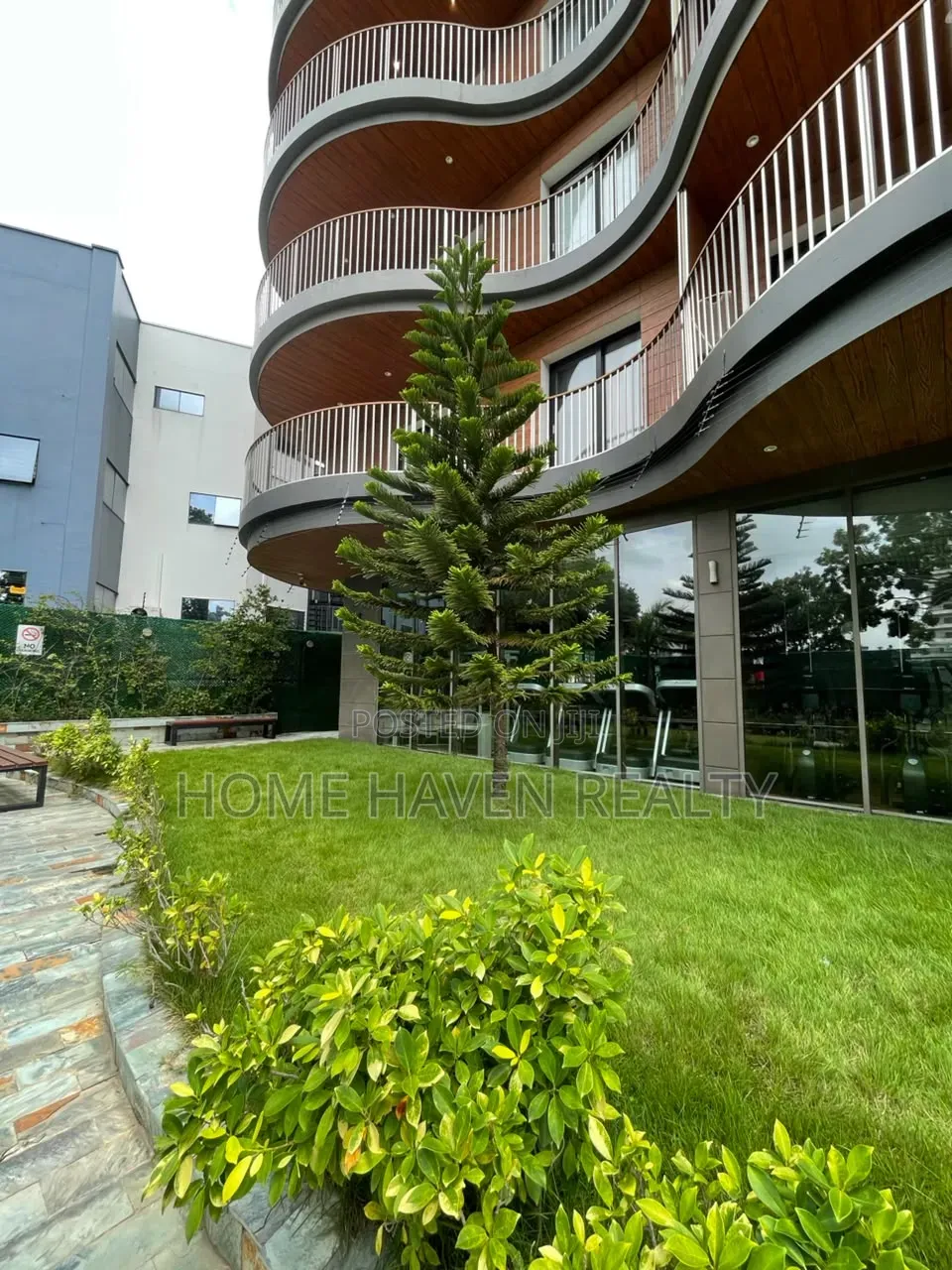 Furnished 2bdrm Apartment in Airport Residentials for rent