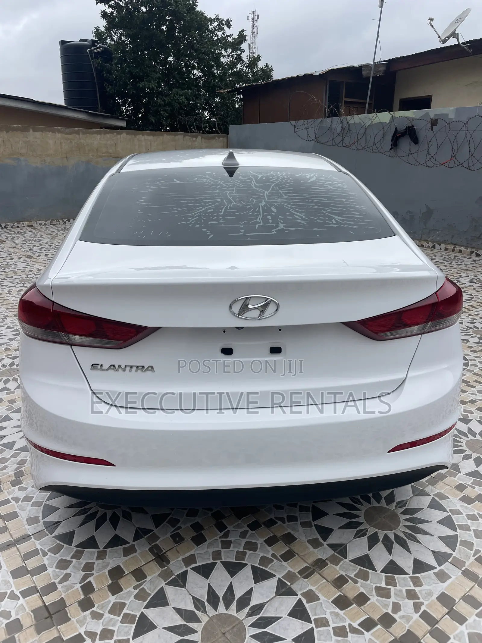 Hyundai Elantra 2018 White
