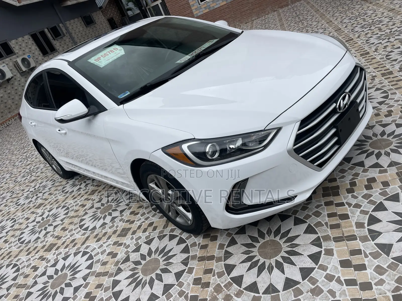 Hyundai Elantra 2018 White