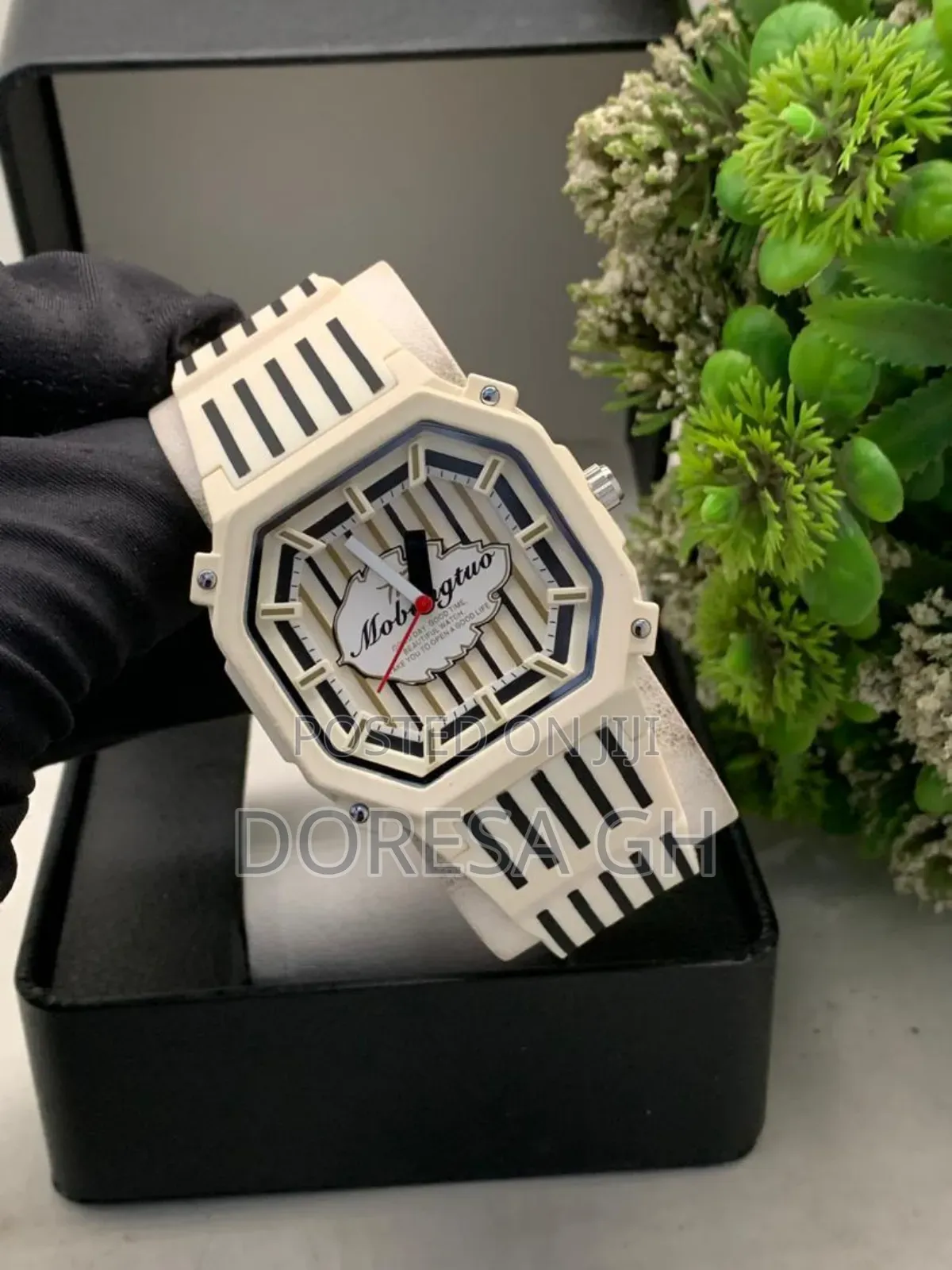Unisex Silicone Strap Watch | Modern Wrist Watch With Gift Box