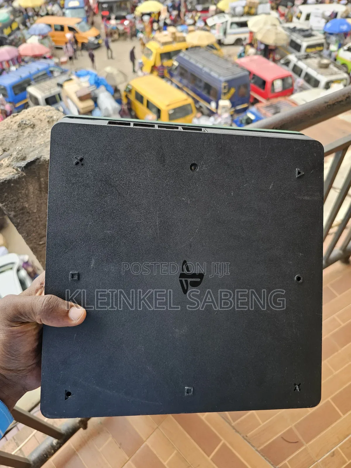 Ps4 Slim With Fc 27 and 6 Other Games Loaded