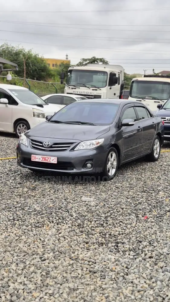 Toyota Corolla Altis 2012 Gray