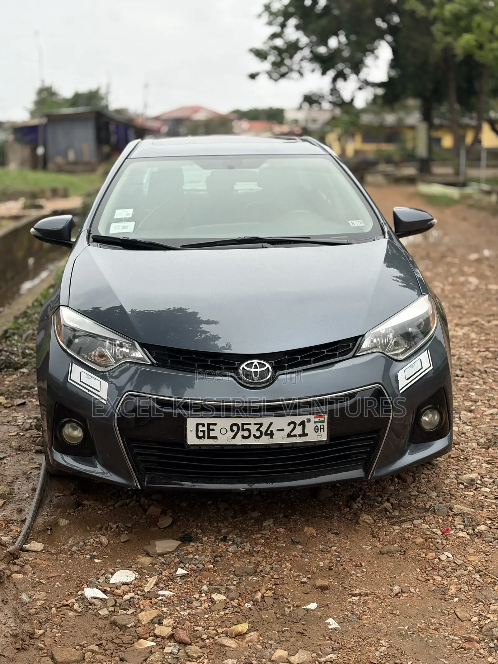Toyota Corolla S w/Special Edition Pkg (1.8L 4cyl CVT) 2016 Gray