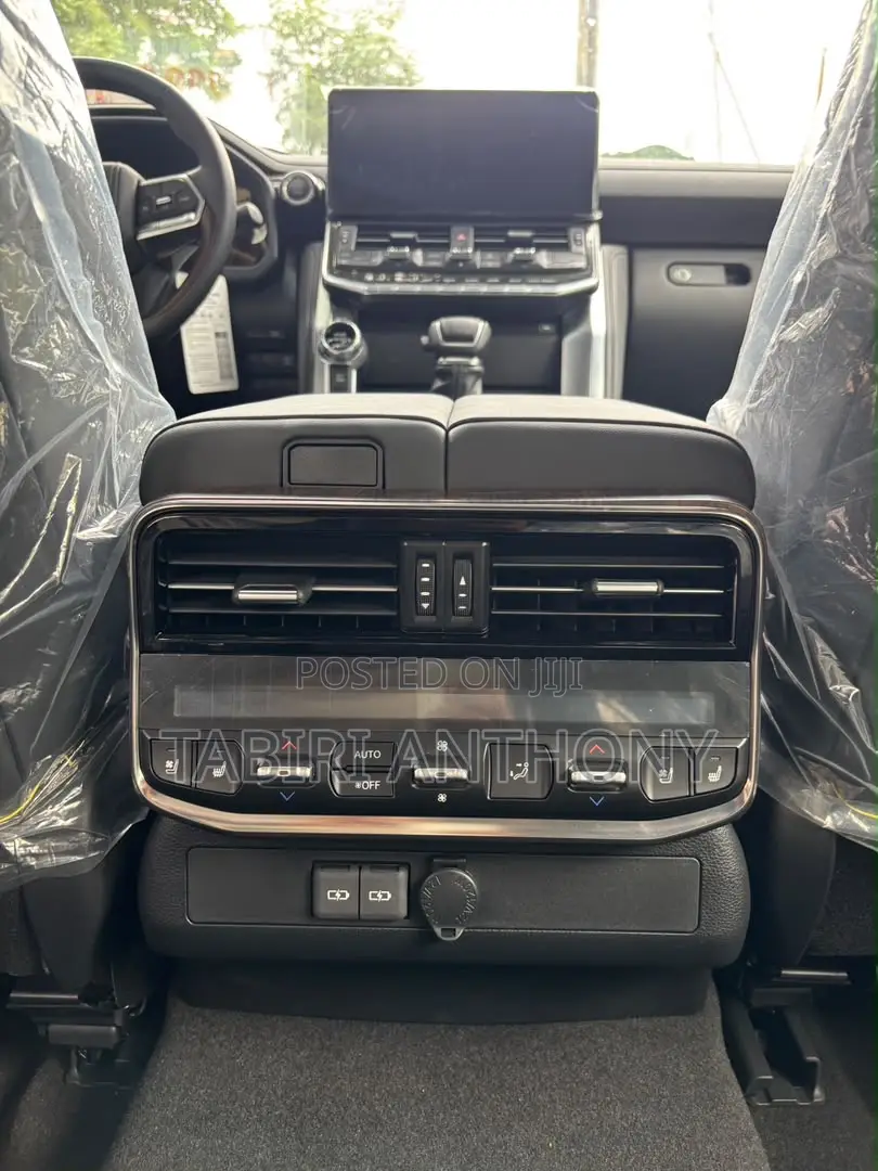 New Toyota Land Cruiser 2024 White