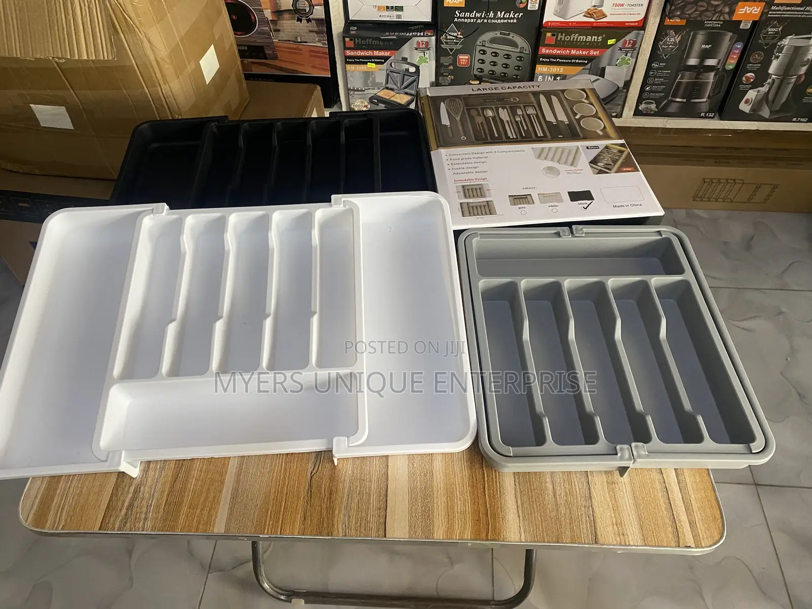 Expandable Cutlery Organizer for Drawer