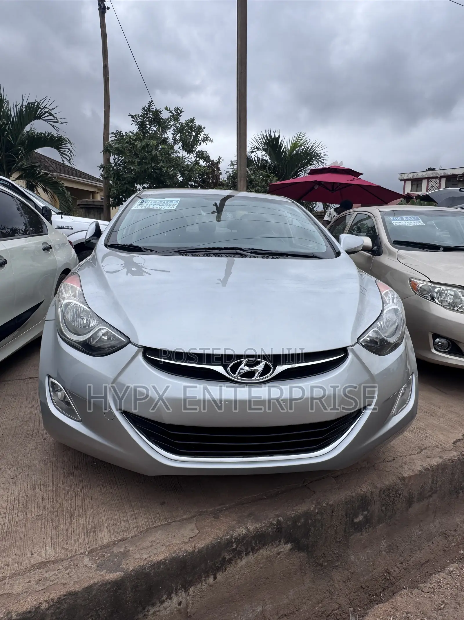 Hyundai Elantra Limited Sedan FWD (1.8L 4cyl 6A) 2013 Gray