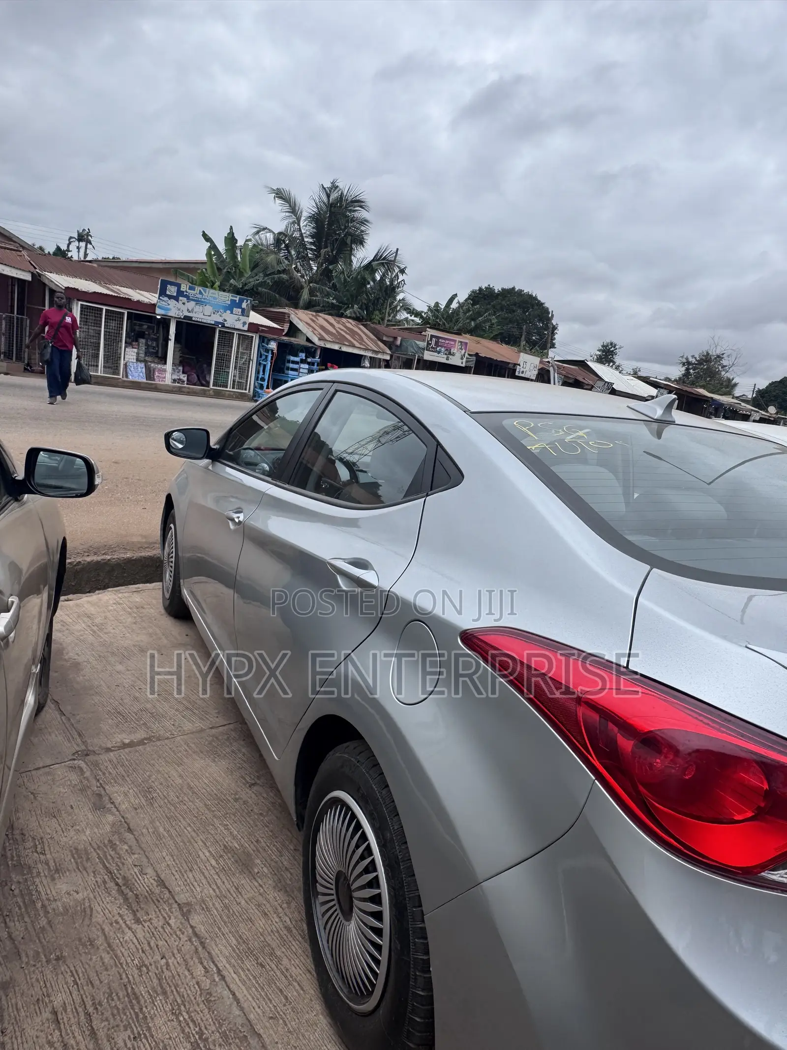 Hyundai Elantra Limited Sedan FWD (1.8L 4cyl 6A) 2013 Gray