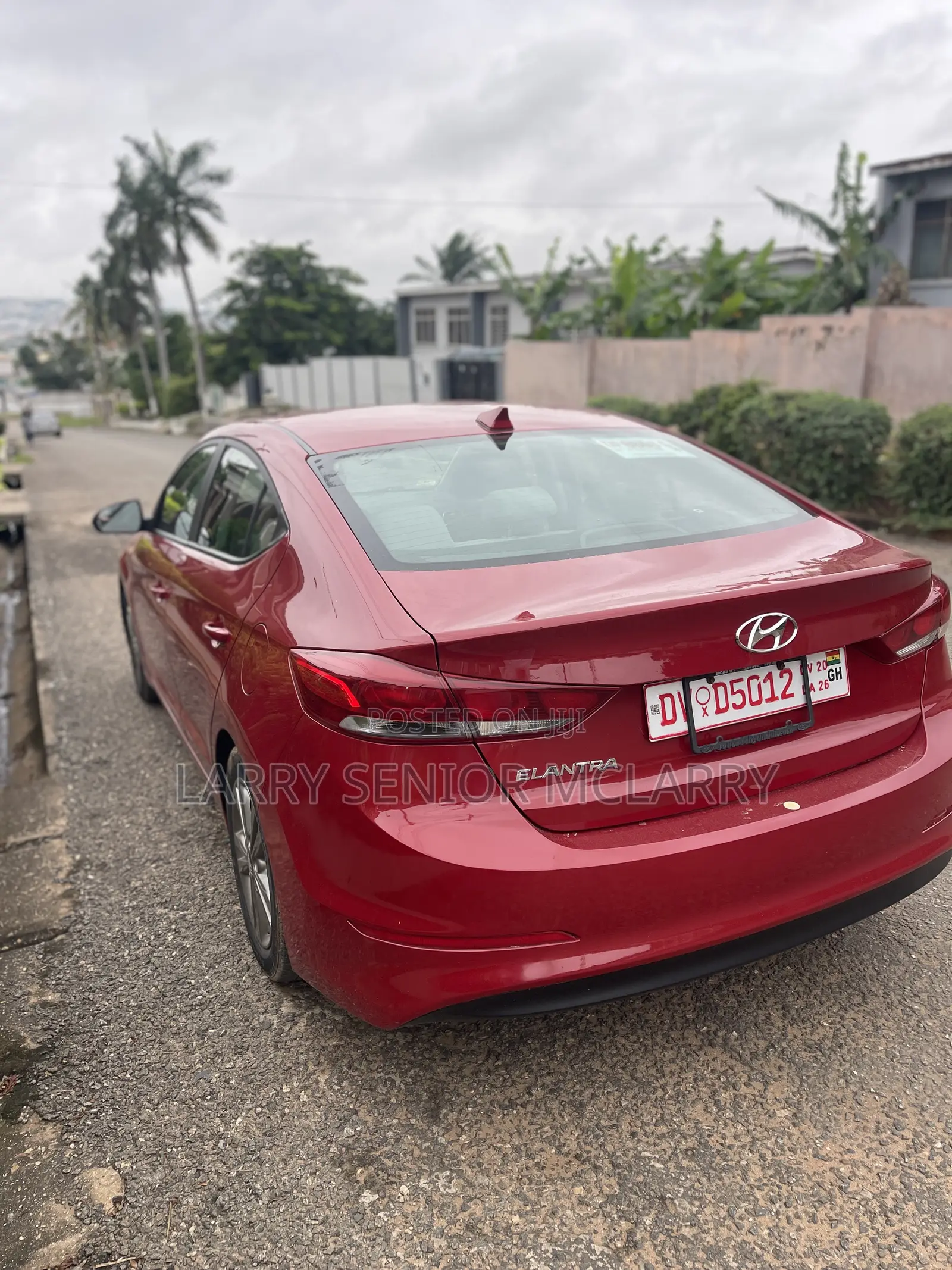 Hyundai Elantra 2017 Red