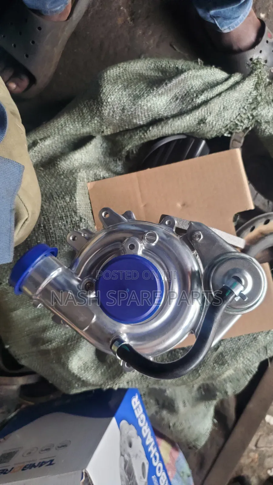 Turbocharger for Toyota HIACE Land Cruiser , Hilux With 2KD Engine 1