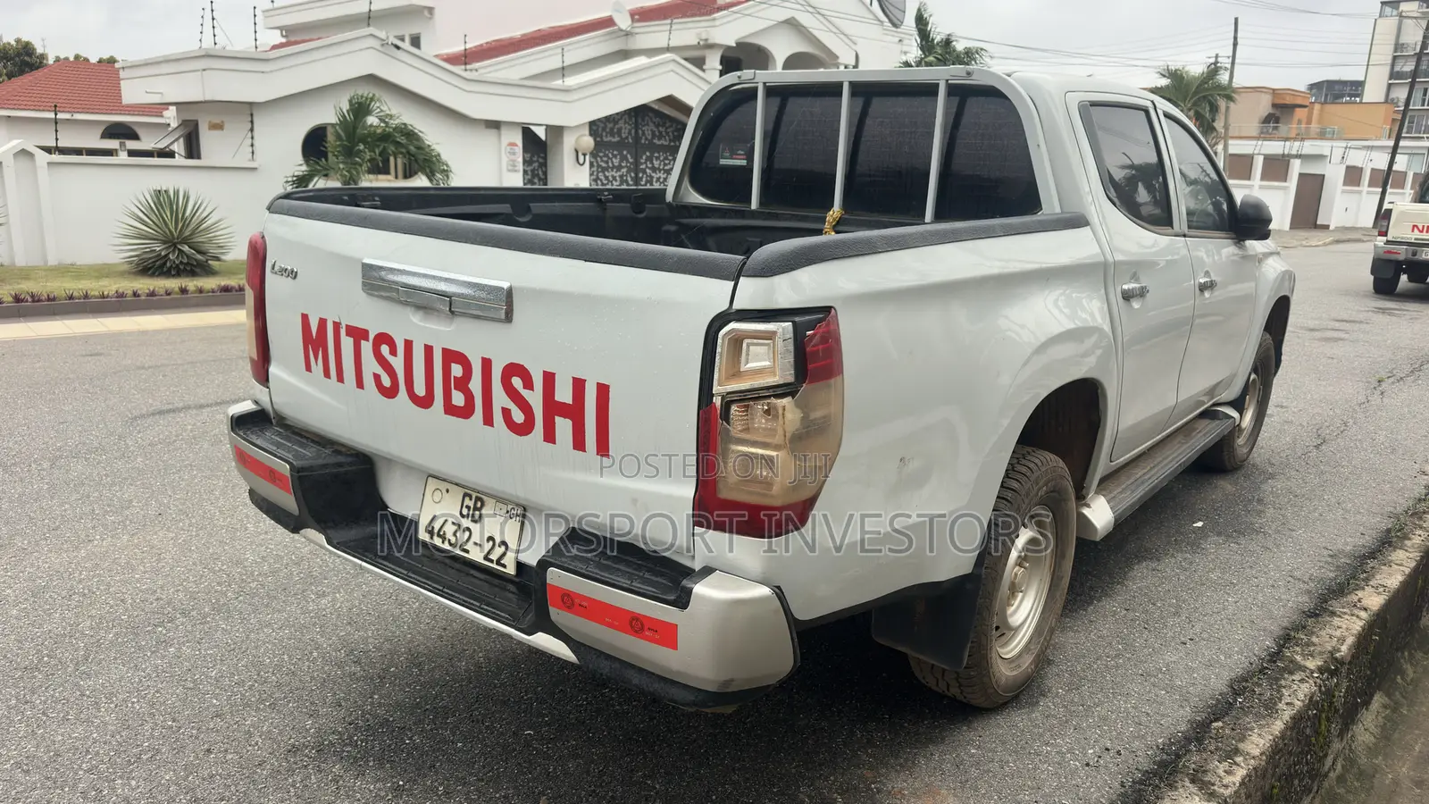 Mitsubishi L200 2022 White