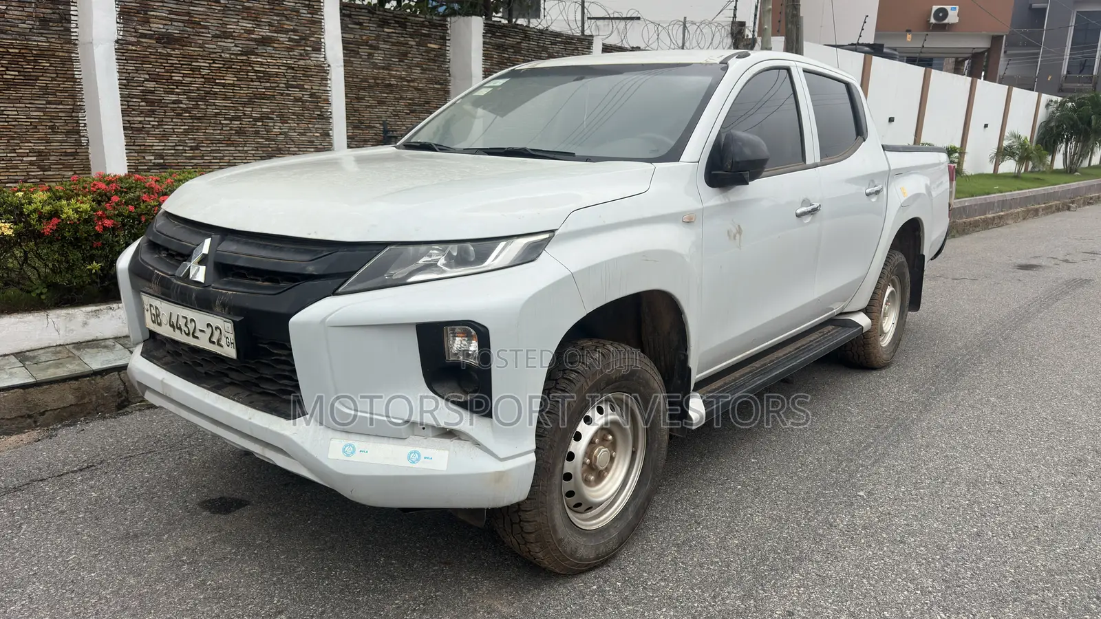 Mitsubishi L200 2022 White
