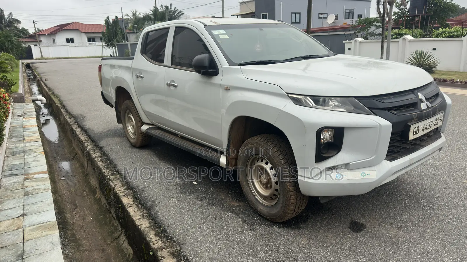 Mitsubishi L200 2022 White