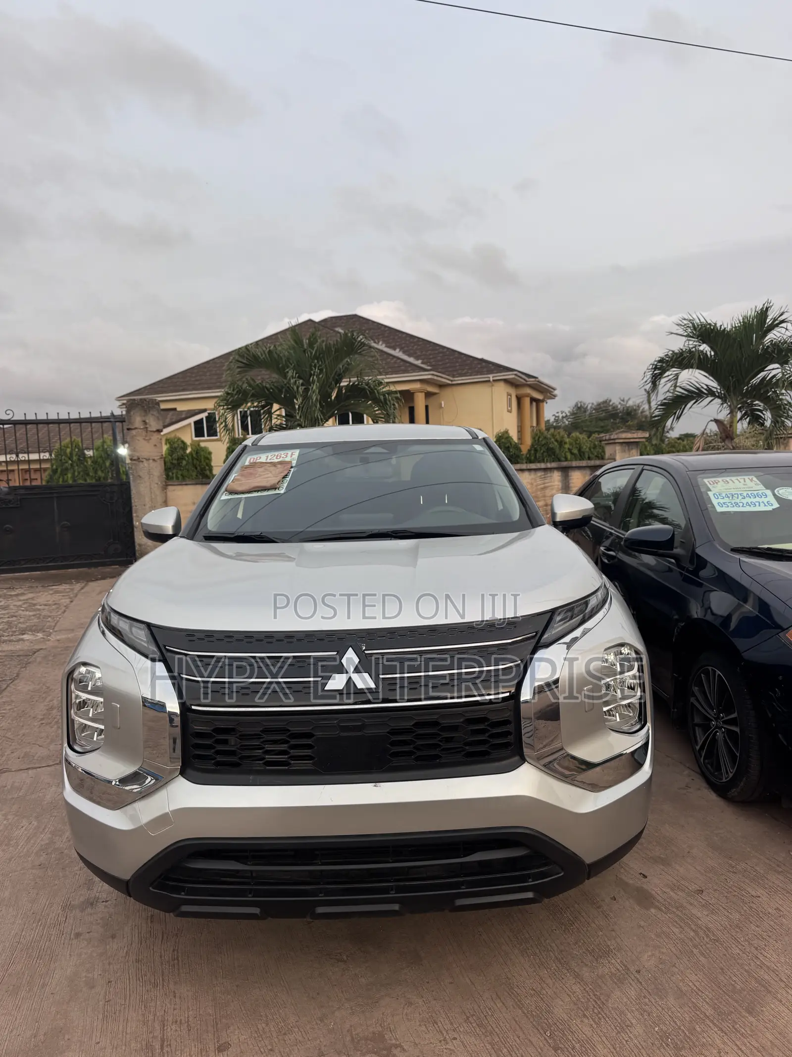 Mitsubishi Outlander 2024 Silver