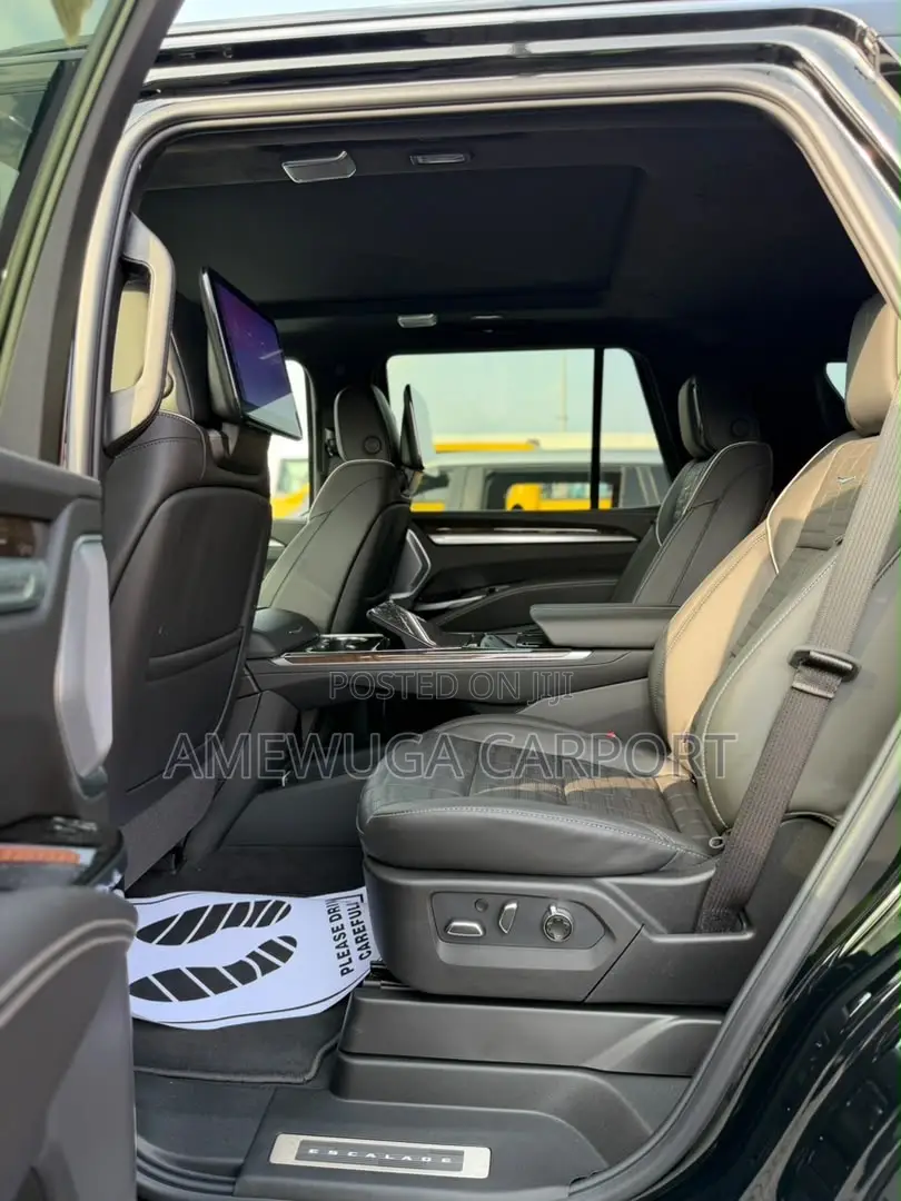 New Cadillac Escalade ESV Platinum Luxury 4WD 2026 Black