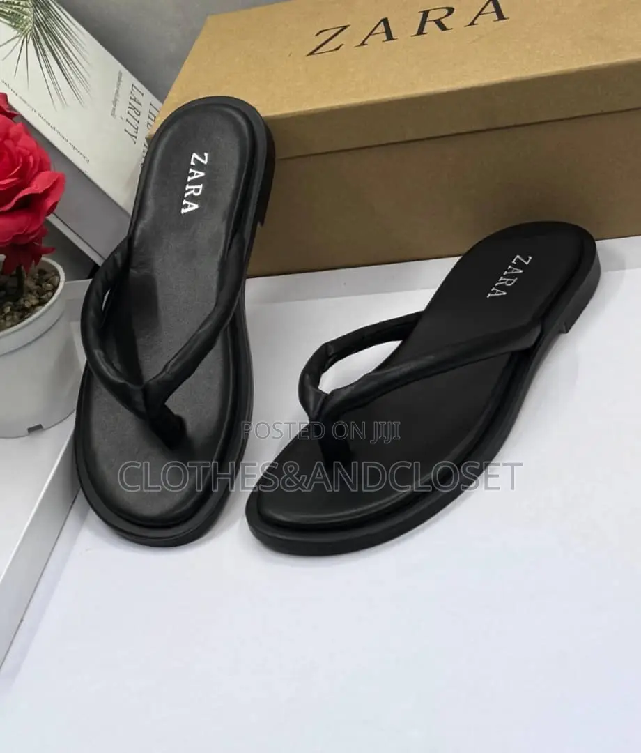 Zara Men's Sandals, Featuring a Black Quilted Strap Design.