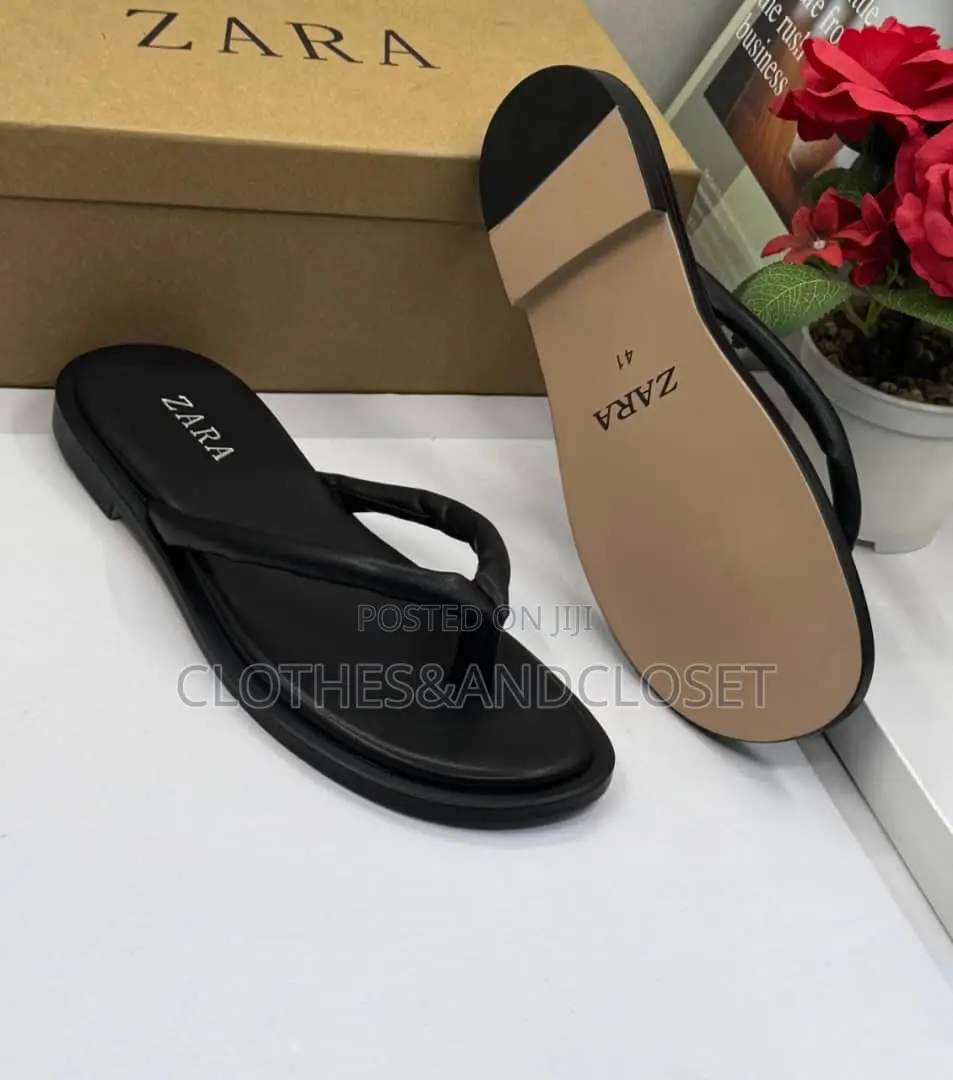 Zara Men's Sandals, Featuring a Black Quilted Strap Design.