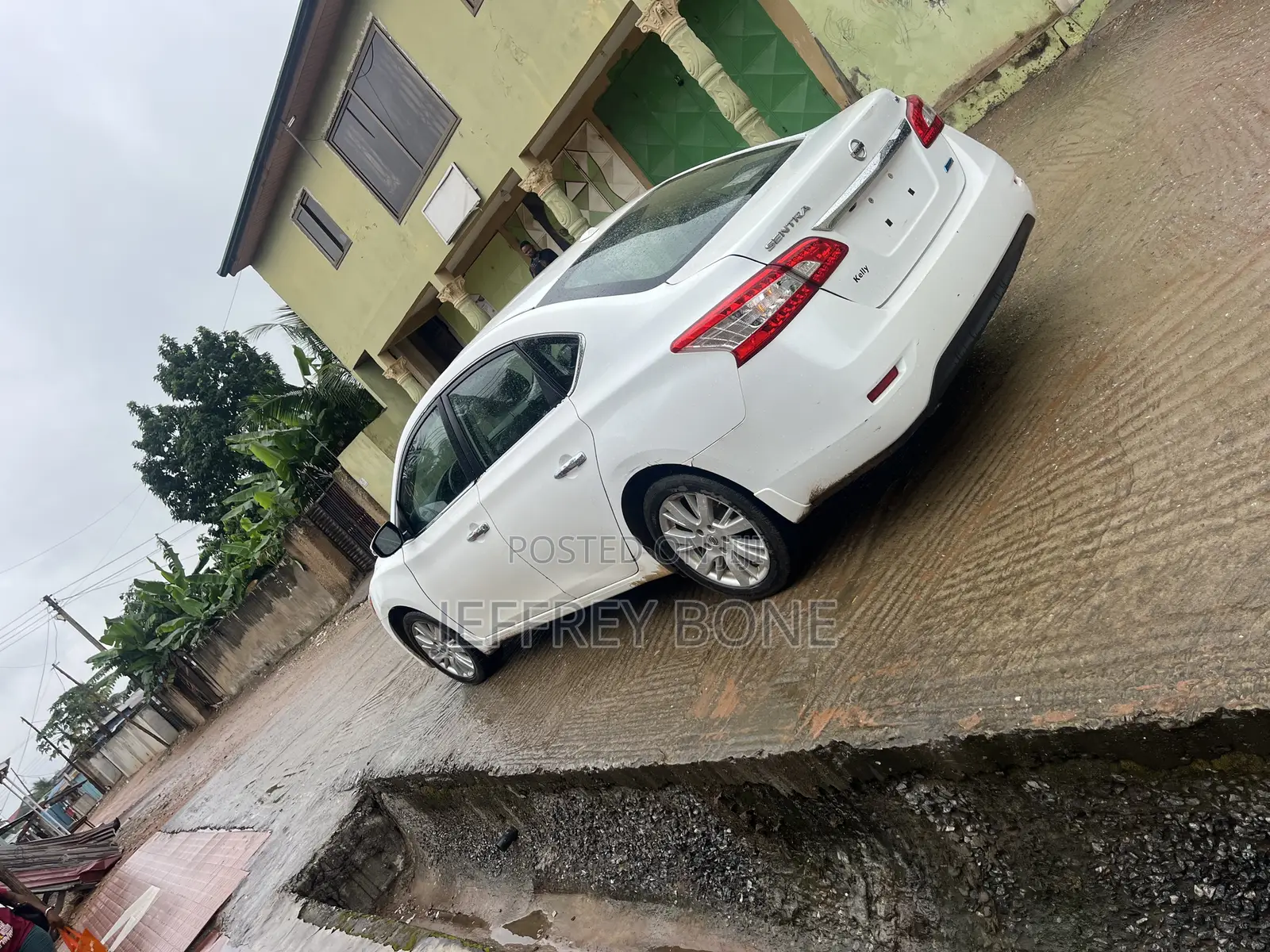 Nissan Sentra S 4dr Sedan (1.8L 4cyl 6M) 2015 White