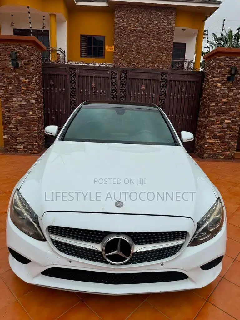 Mercedes-Benz C300 2016 White