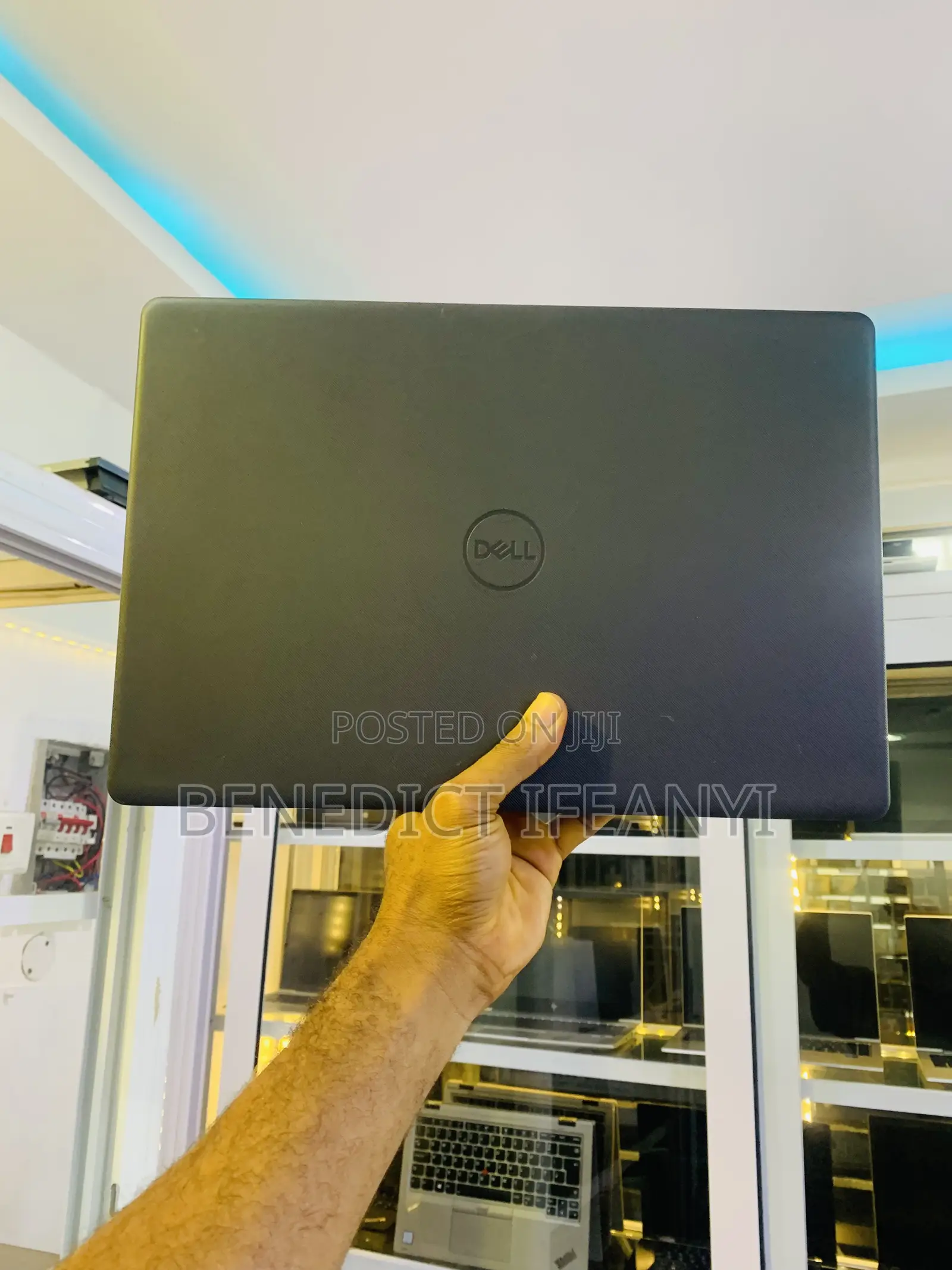 Laptop Dell Vostro 15 3000 8GB Intel Core i5 SSD 512GB