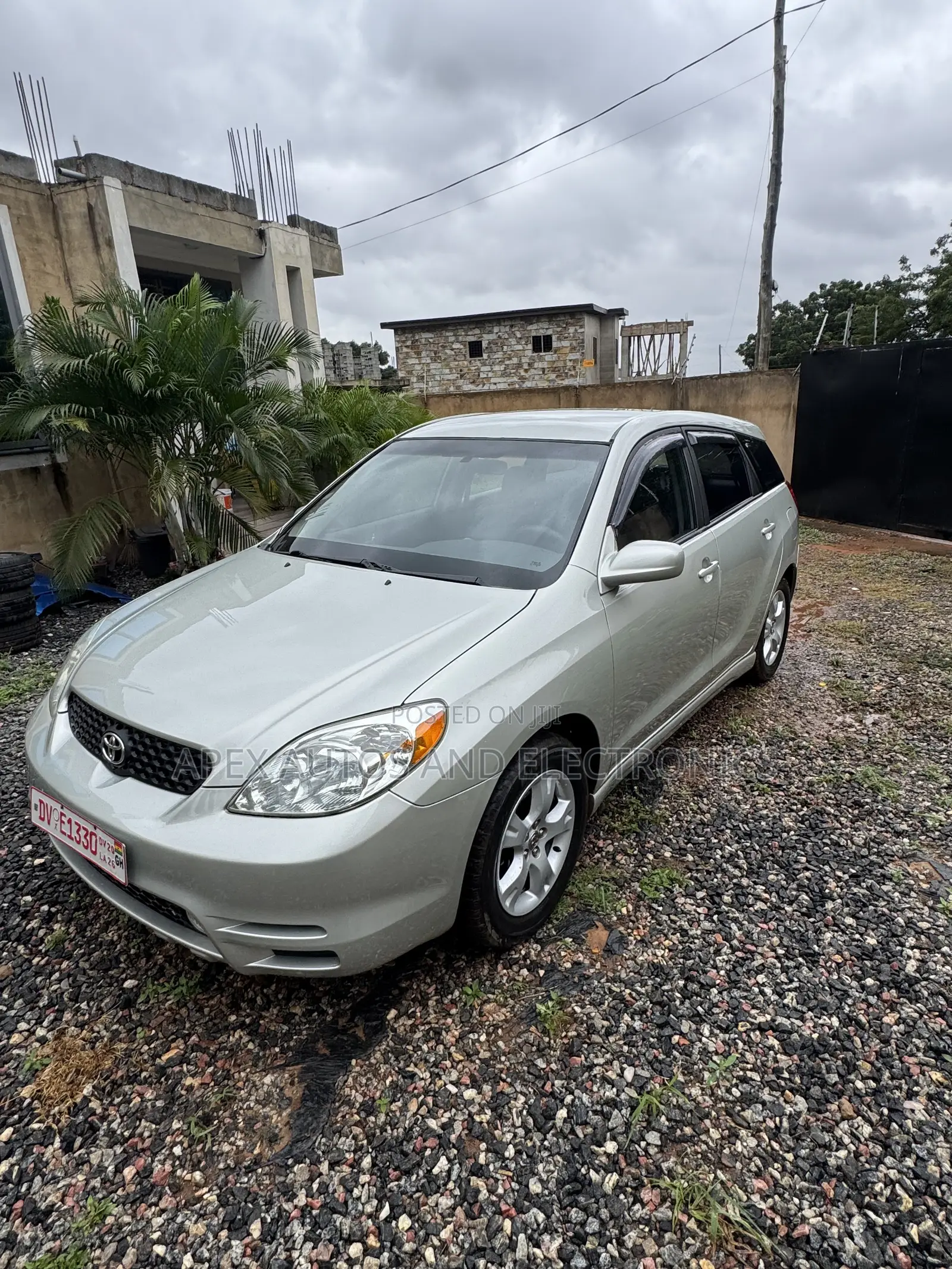 Toyota Matrix XR Hatchback FWD (1.8L 4cyl 4A) 2006 Ivory