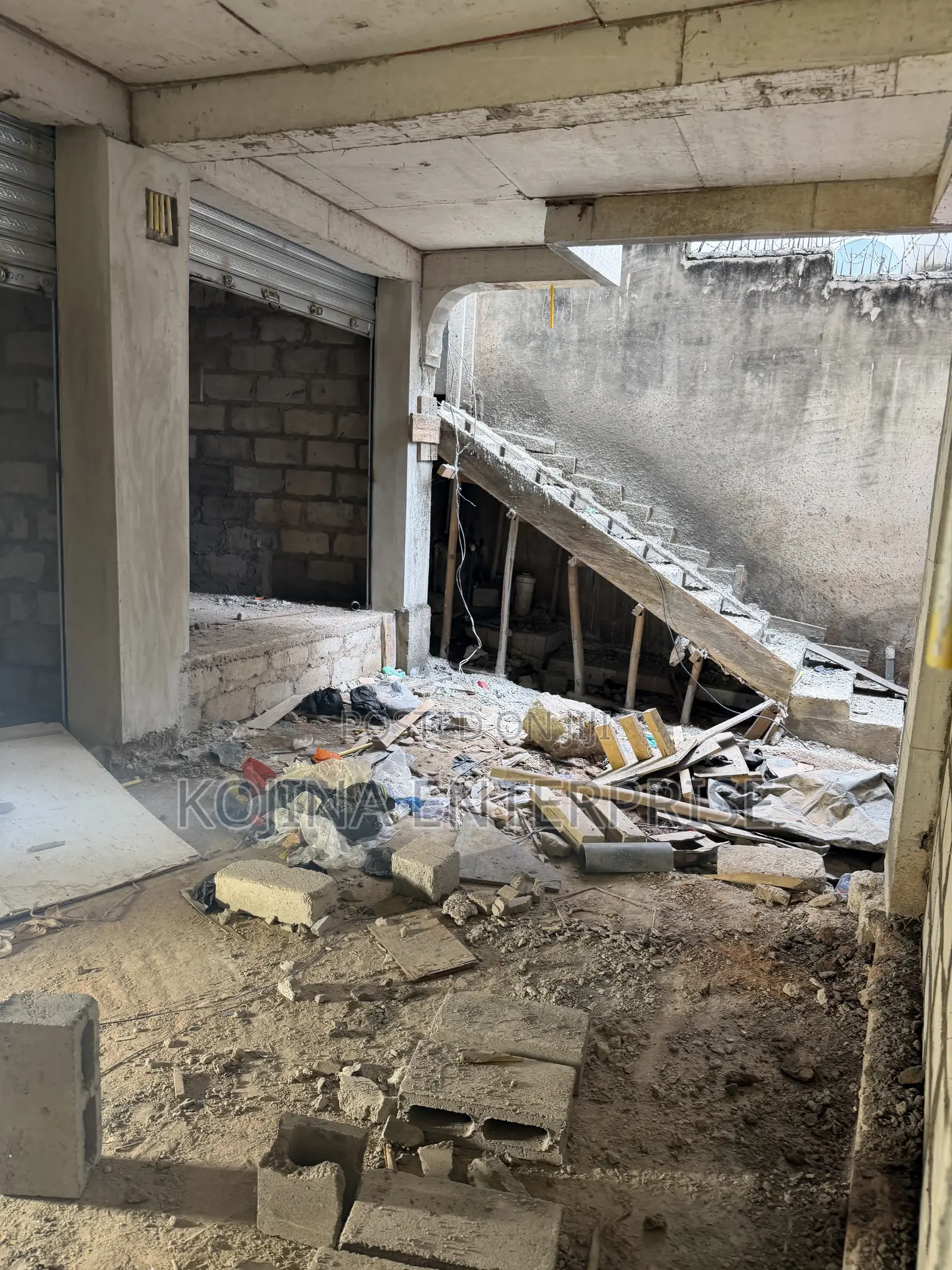 Prime Commercial Shop for Rent – Adum