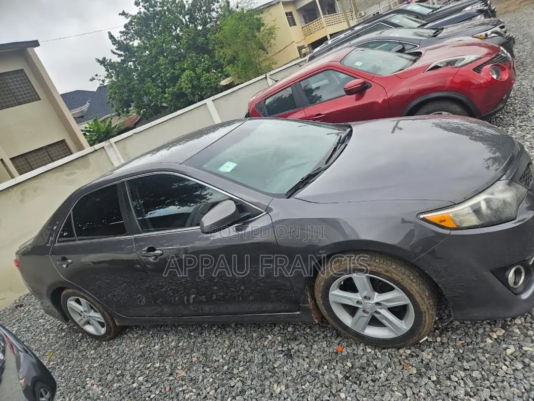 Toyota Camry SE 4dr Sedan (2.5L 4cyl 6A) 2014 Green