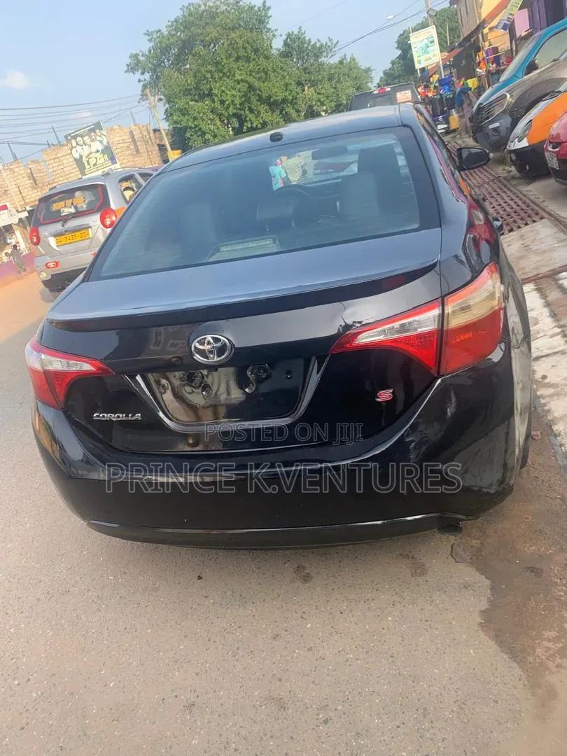 Toyota Corolla L 4dr Sedan (1.8L 4cyl Manual) 2016 Black