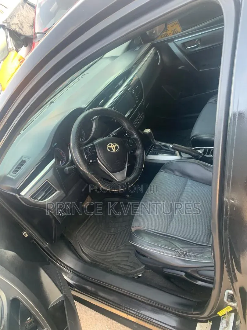 Toyota Corolla L 4dr Sedan (1.8L 4cyl Manual) 2016 Black