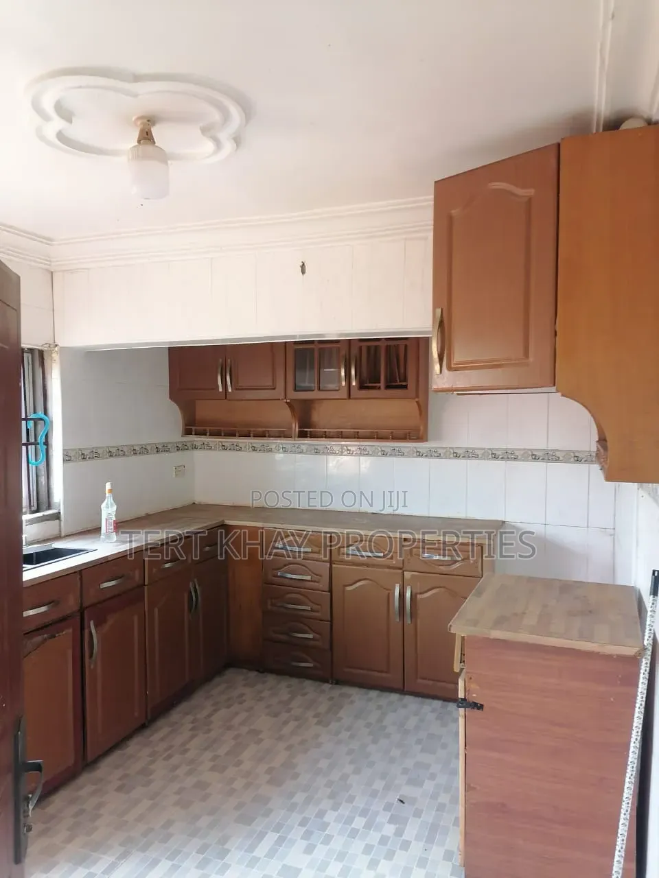 3bdrm House in Kutunse Satellite, Amasaman for sale