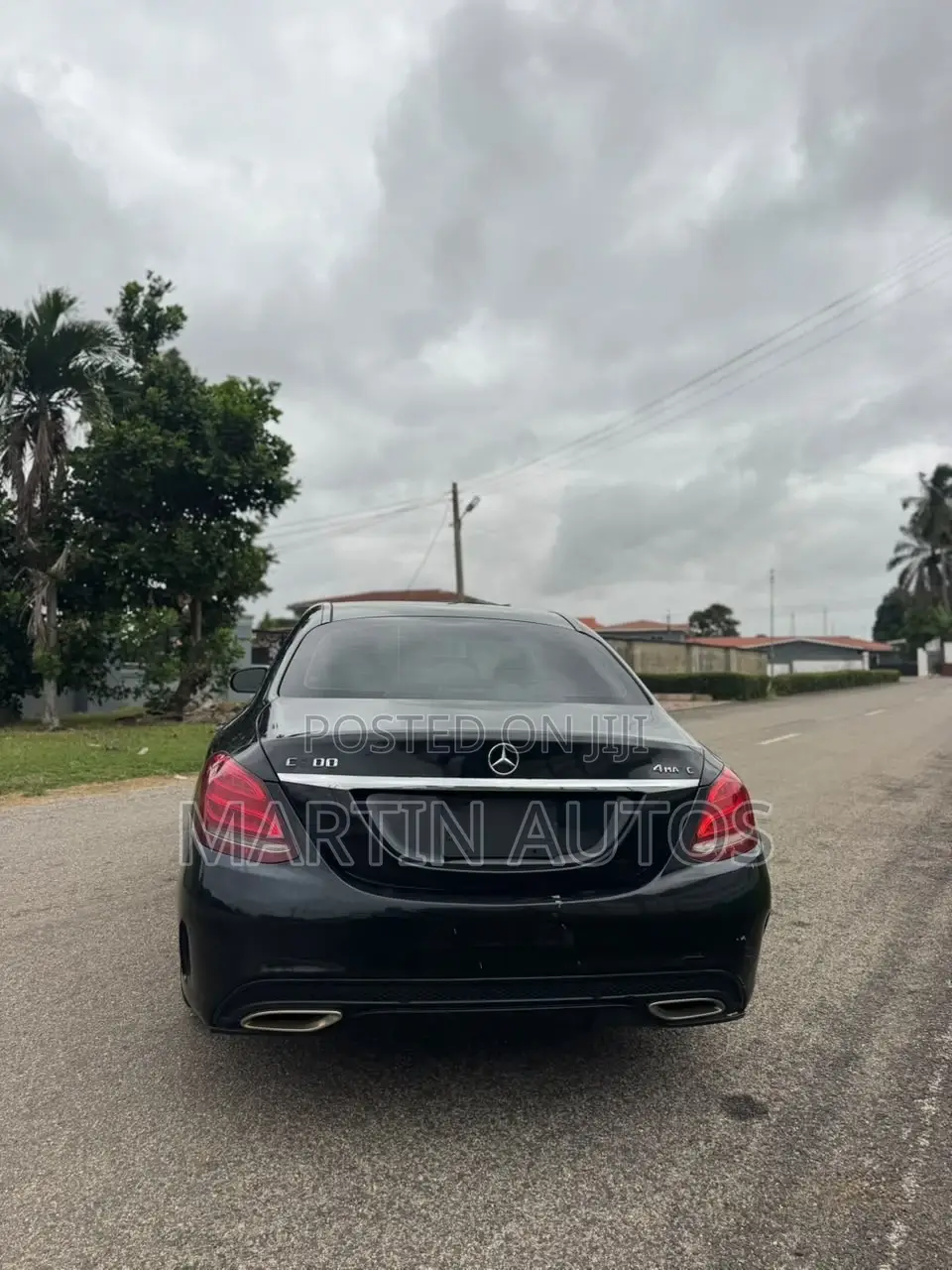 Mercedes-Benz C300 2016 Black