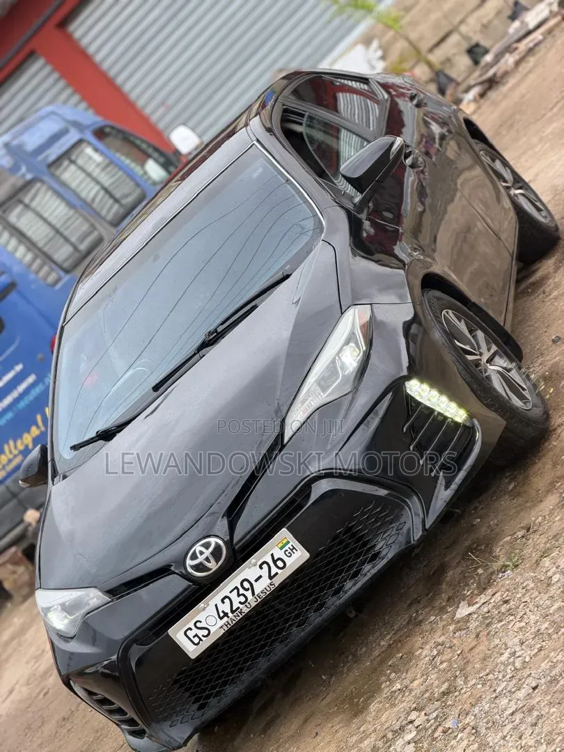 Toyota Corolla 2016 Black