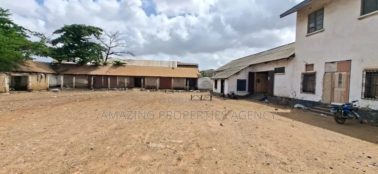 For Sale 4 Plots of Land at Circle