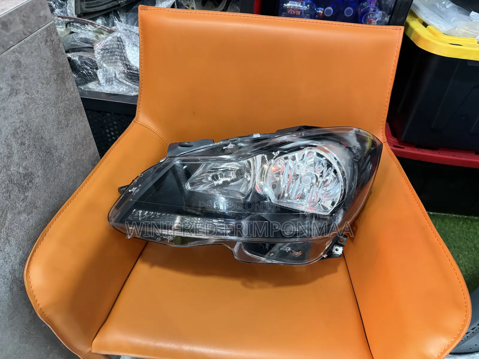 Mercedes Benz W204/C250 2007,2008,2009 Headlight
