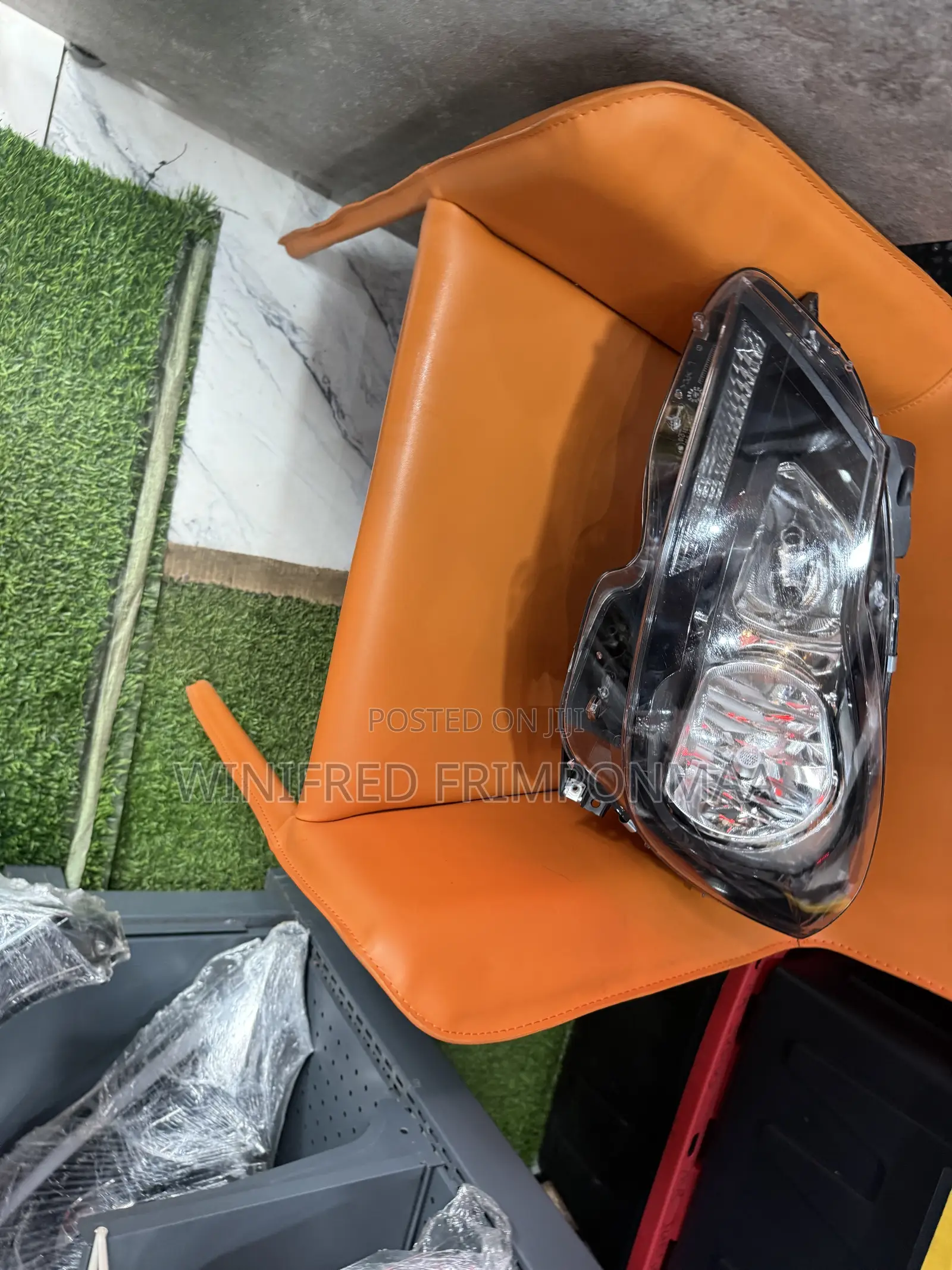 Mercedes Benz W204/C250 2007,2008,2009 Headlight