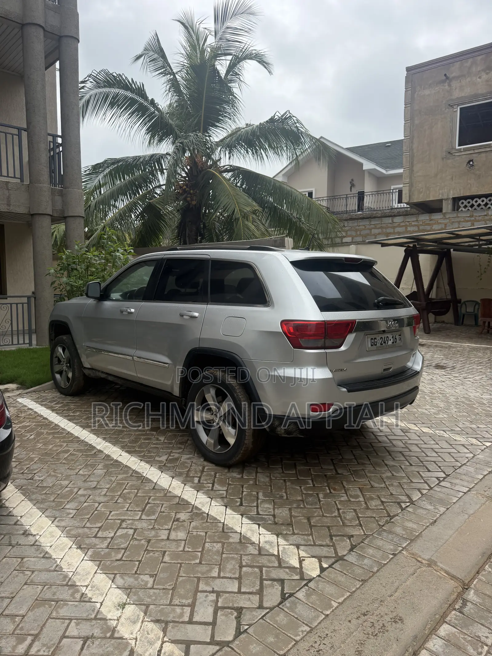 Jeep Cherokee 2012 Silver