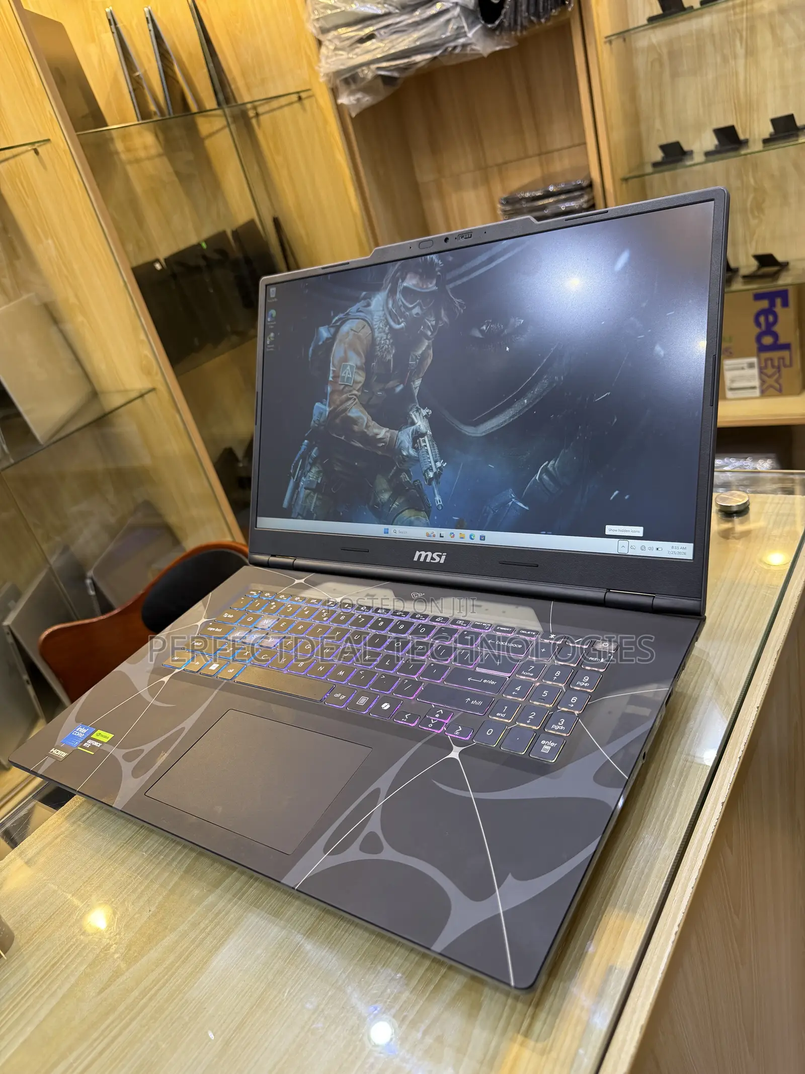 New Laptop MSI Cyborg 15 16GB Intel Core 7 SSD 1T