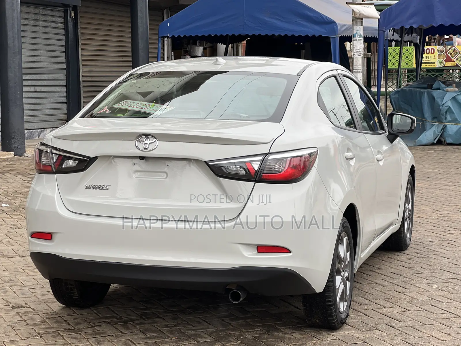 Toyota Yaris LE Sedan 4dr 2019 White