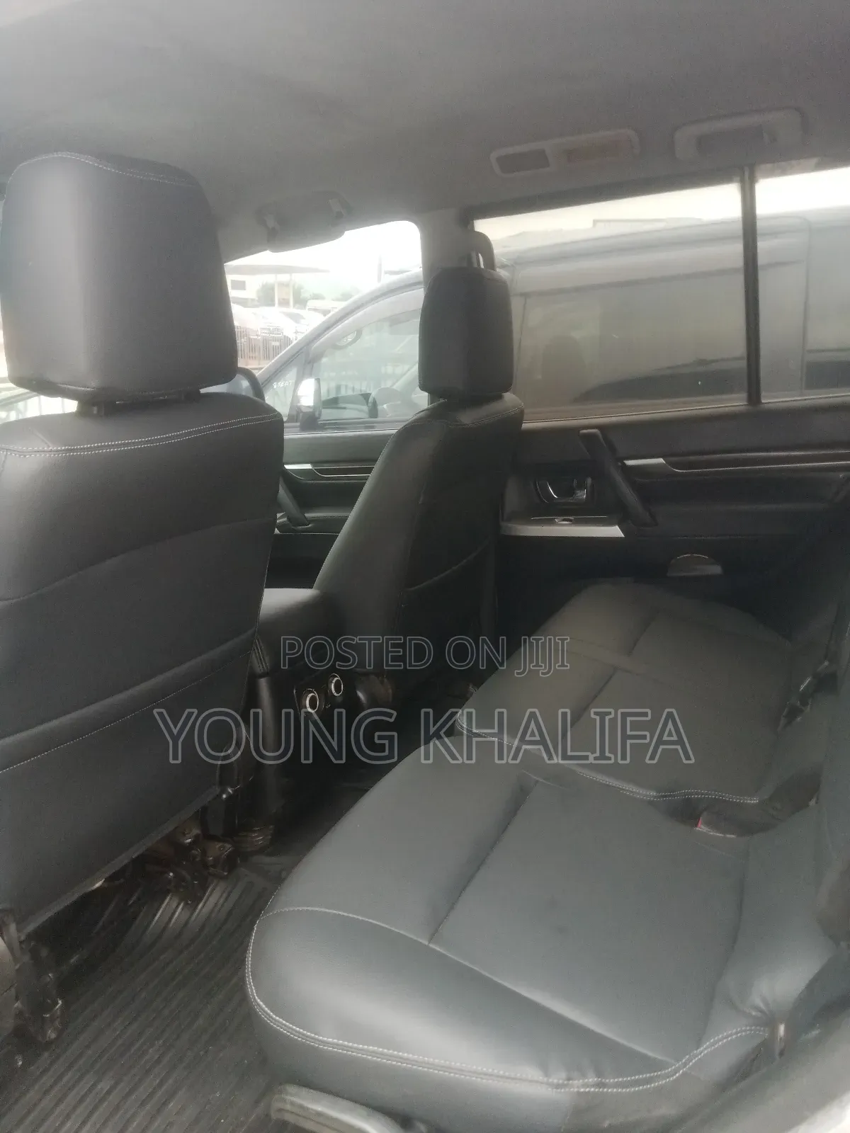 Mitsubishi Pajero 2012 Silver