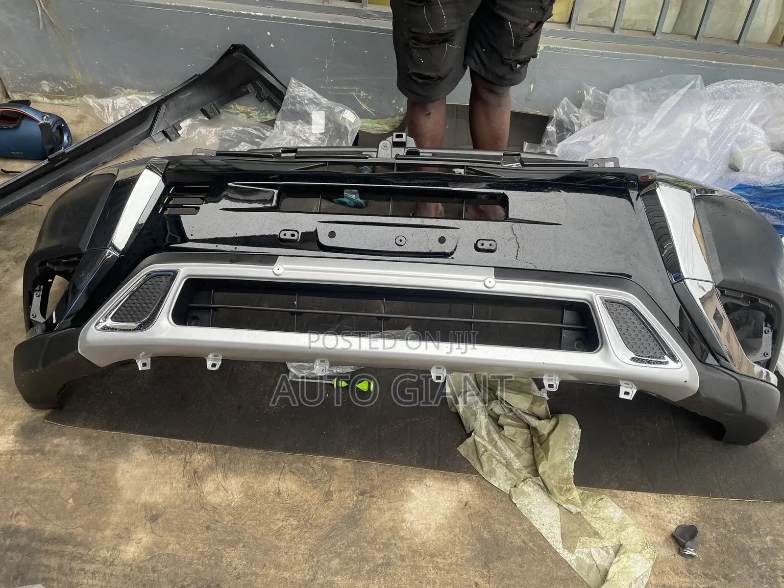 Outlander 2019 Front Bumper Complete