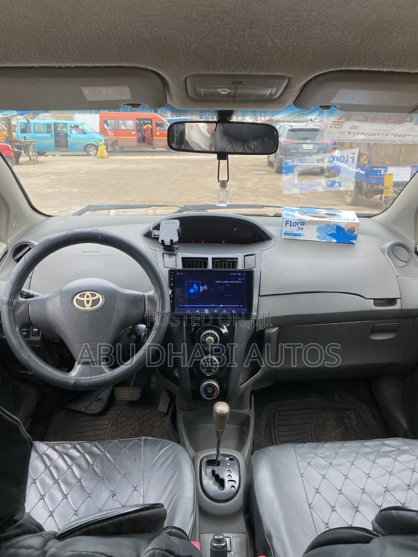 Toyota Vitz 1.3 AWD 5dr 2010 Silver