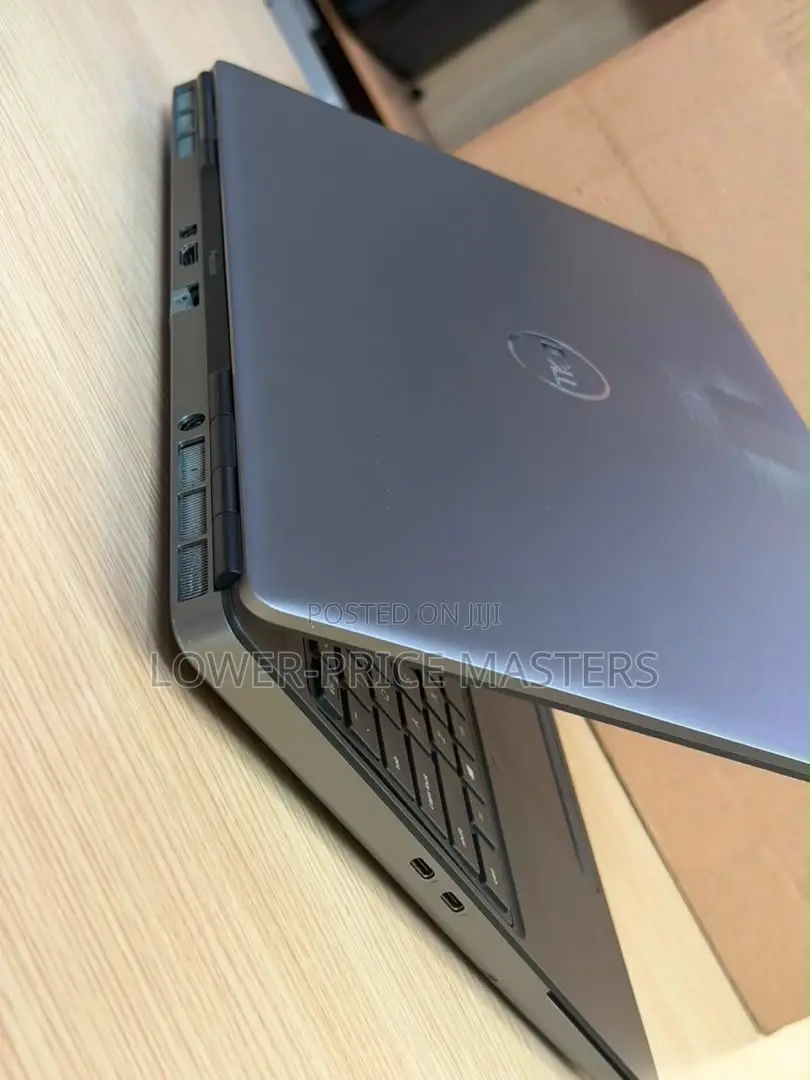 New Laptop Dell Precision 7550 16GB Intel Core i7 SSD 256GB