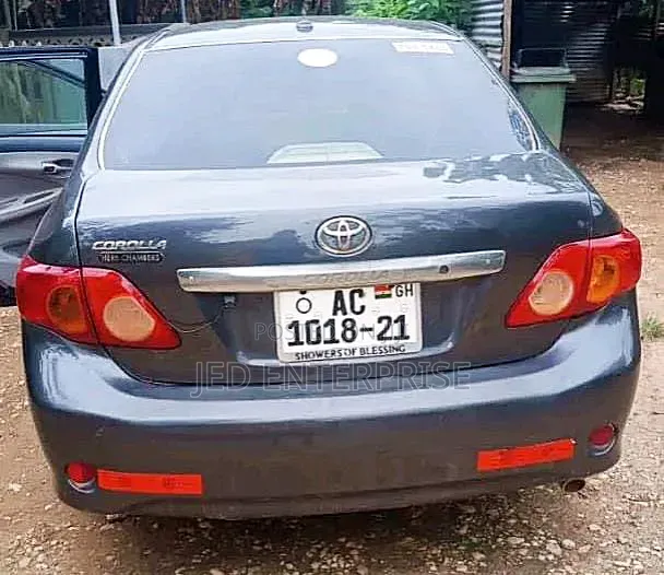 Toyota Corolla 2010 Gray