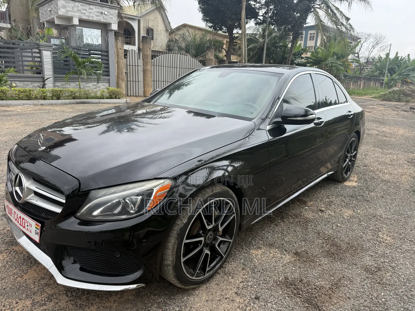 Mercedes-Benz C300 2016 Black