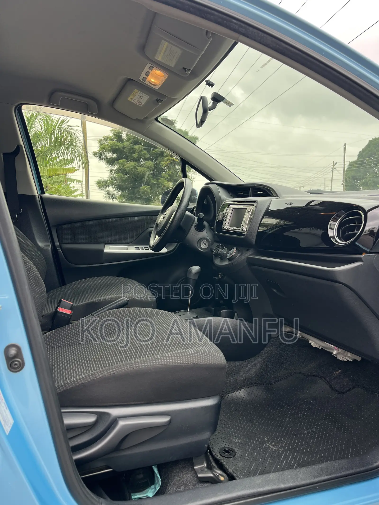 Toyota Vitz 1.3 AWD 3dr 2015 Blue