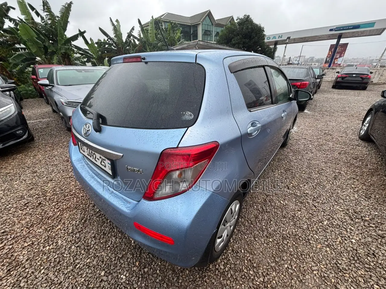 Toyota Vitz 2013 Blue