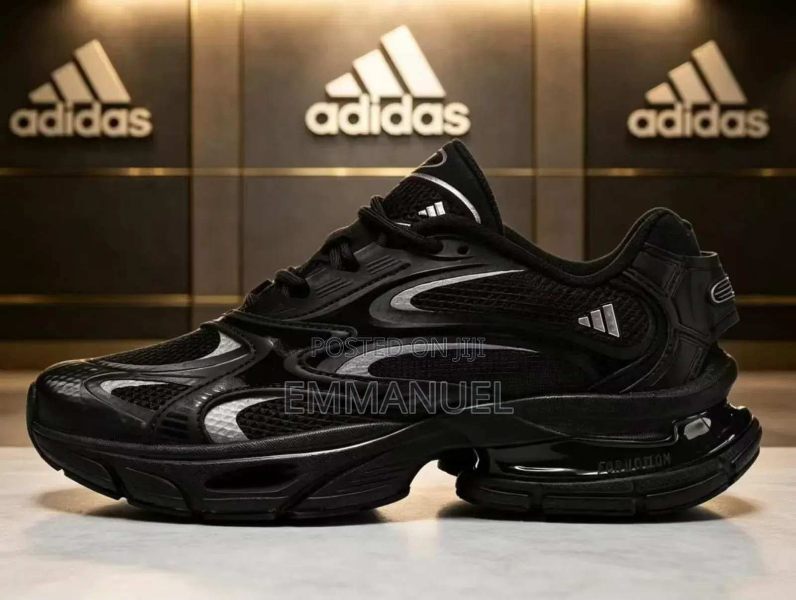 Casual Adidas Sneakers