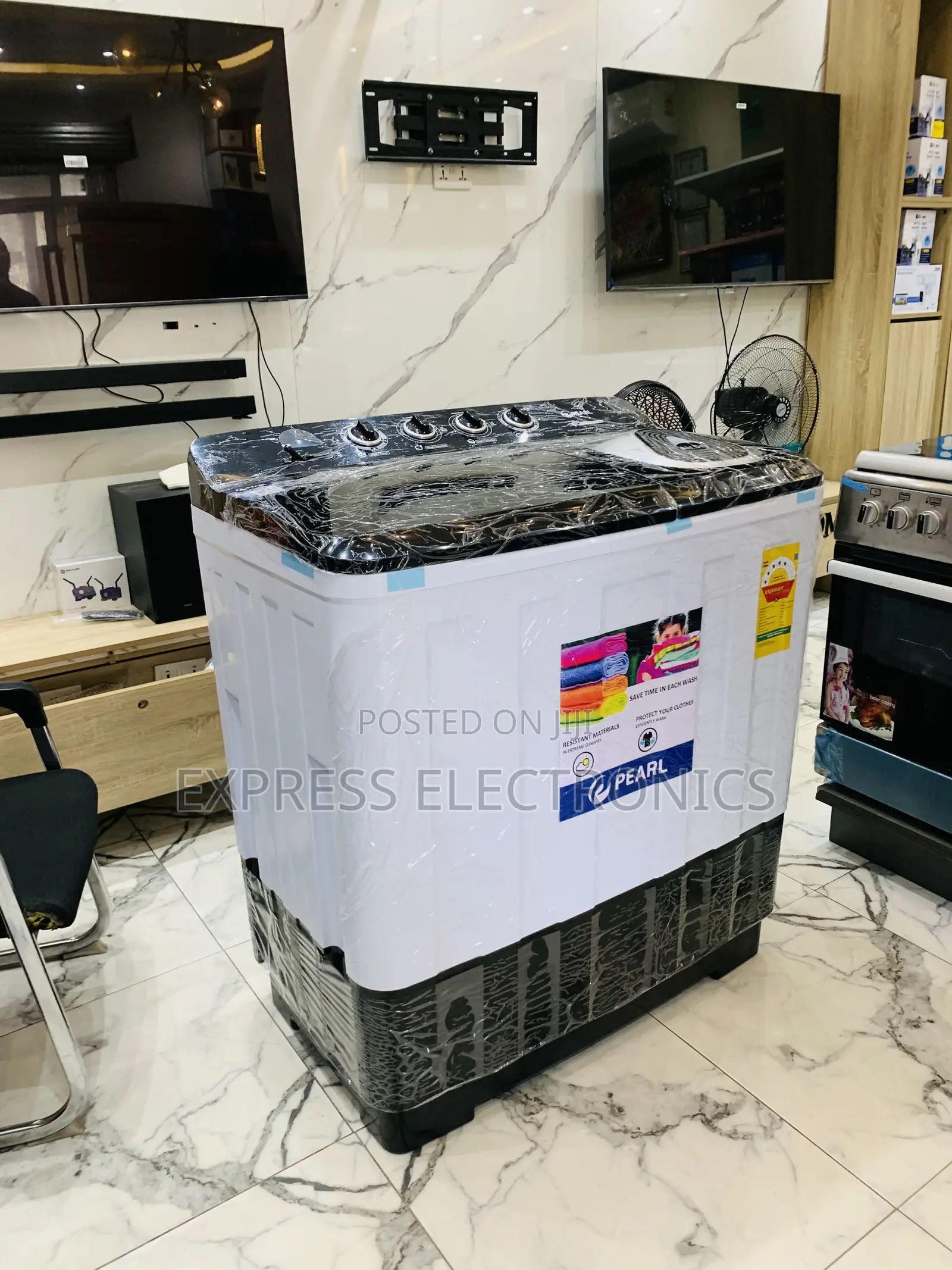 Ultra White Semi Automatic Pearl 18Kg Topload Twintub.