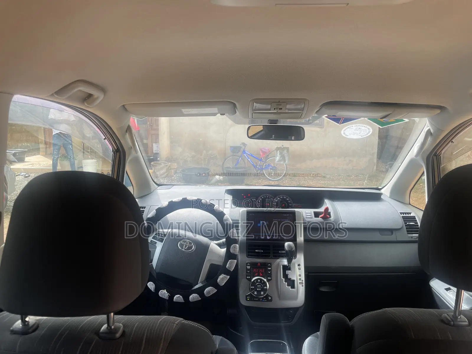 Toyota Voxy 2013 Black