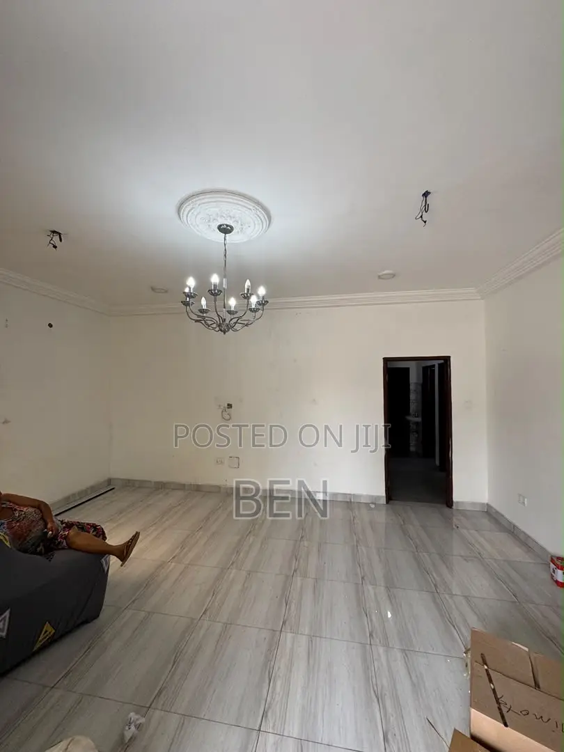 3bdrm Apartment in Kingsby Achimota, Mile 7 for rent