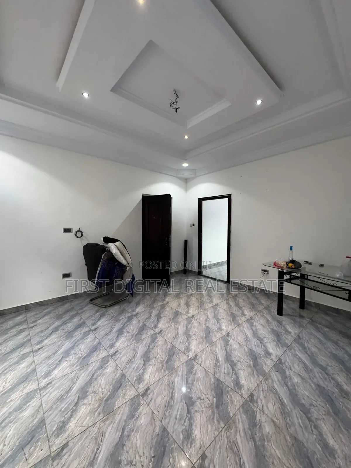 Chamber and Hall Self Contain for Rent at New Bontianor Inside